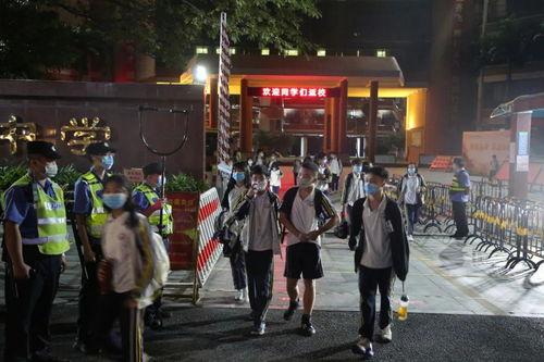 厚街技校门 在线视频,在线视频带你领略校园风采