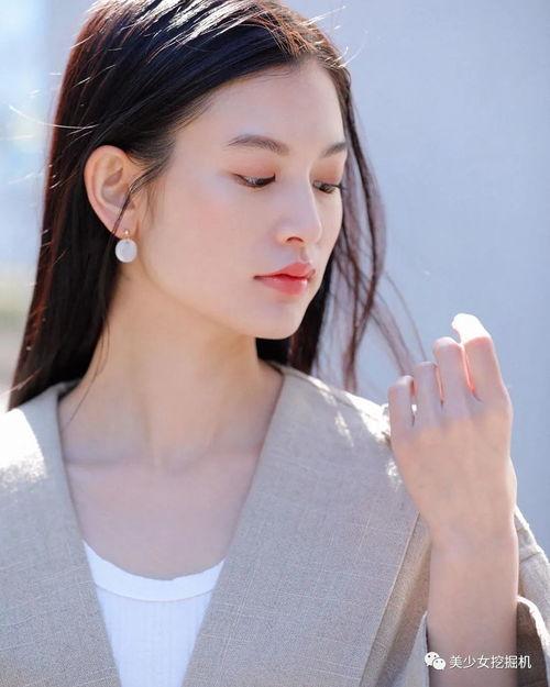 立花里惠在线视频,在线视频中的魅力演绎与粉丝互动